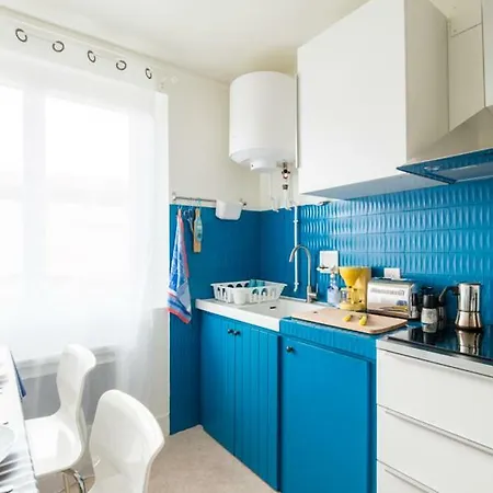 Le Bleu De La Gare ヴュー・ブコー・レ・バン